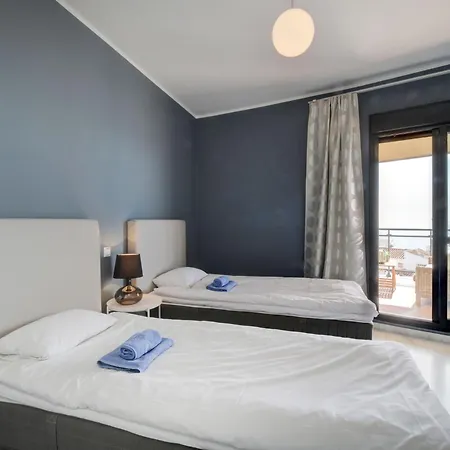 Apartment Cosmo Beach-2 By Interhome